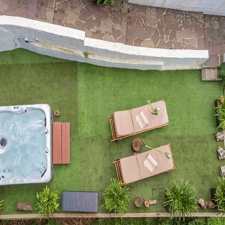Holiday home Unique Cave House With Jacuzzi In Moya